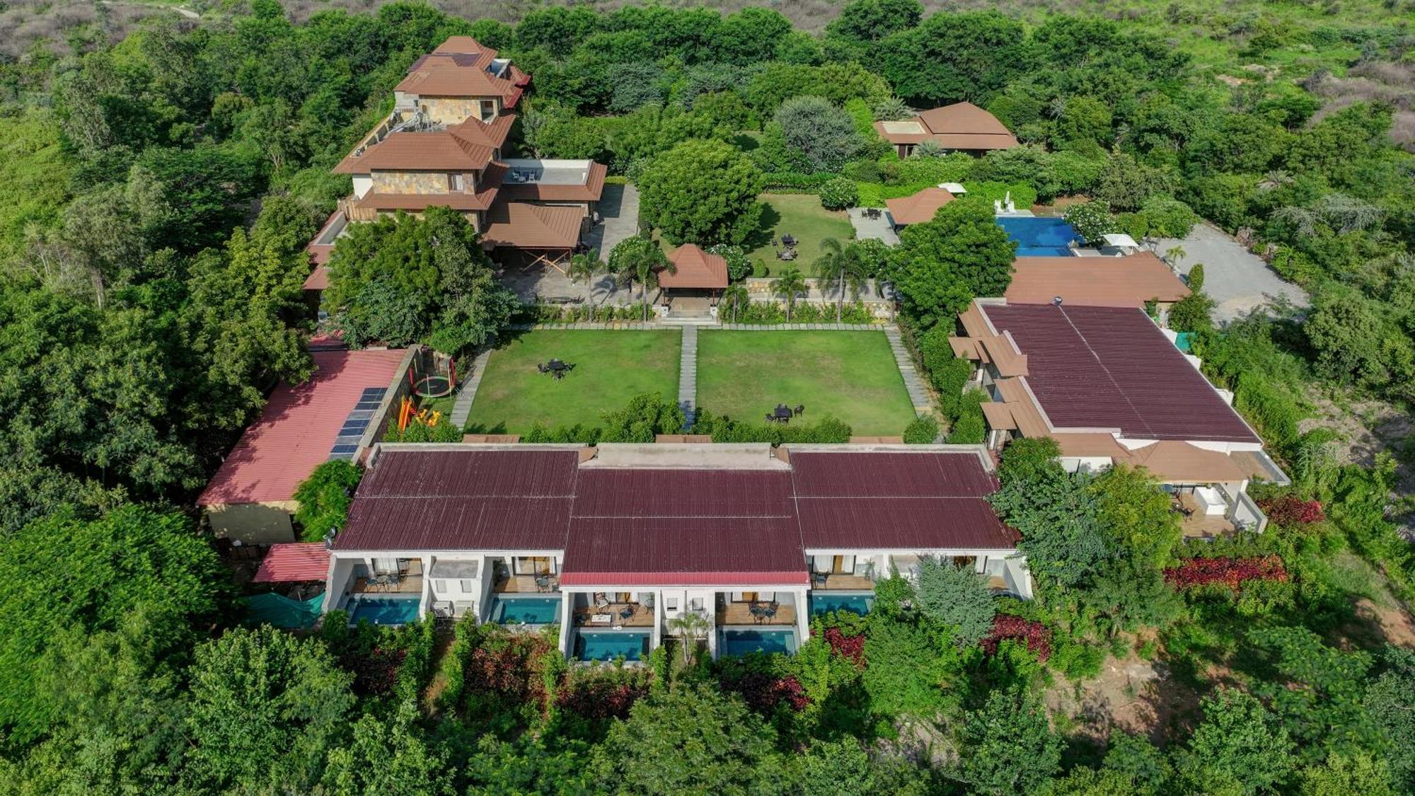 Anandam - A Luxury Resort In Udaipur Extérieur photo